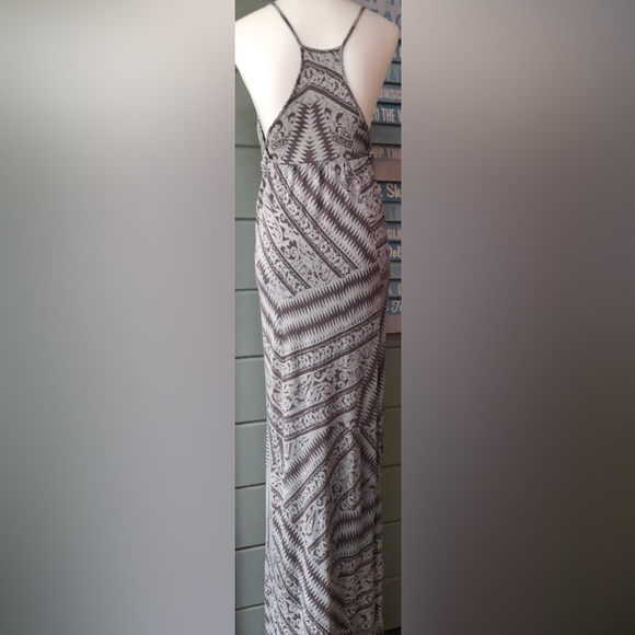 Jessica Simpson grey Aztec print maxi dress w/padded cups & racer back M 🎉SALE - Picture 4 of 15